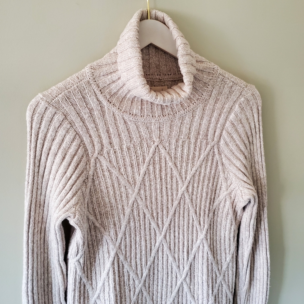 NWOT Hollister L Cabincore Coastal Neutral Cozy Cable Knit Turtleneck Sweater - Picture 5 of 11